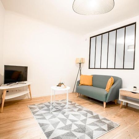 Charmant F2 Hyper Centre De Melun Apartment Exterior photo